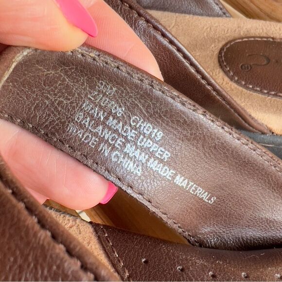 b.o.c. Brown Leather Thong Sandals – Women’s Size 7.5 - Picture 10 of 11